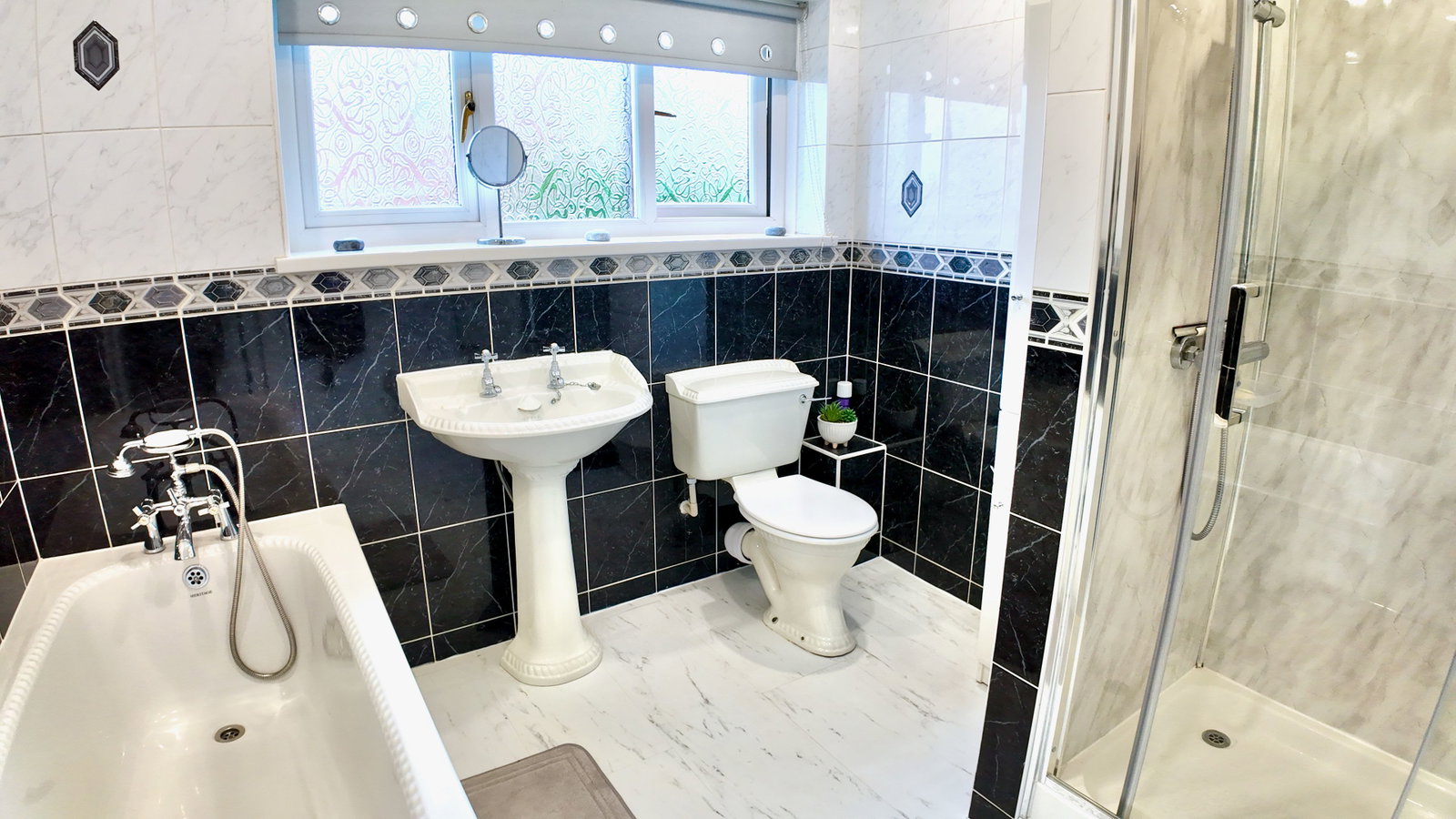 Detached House for sale in Blackwood, Cwmalsie Lane, Pontllanfraith, NP12, 700 m²