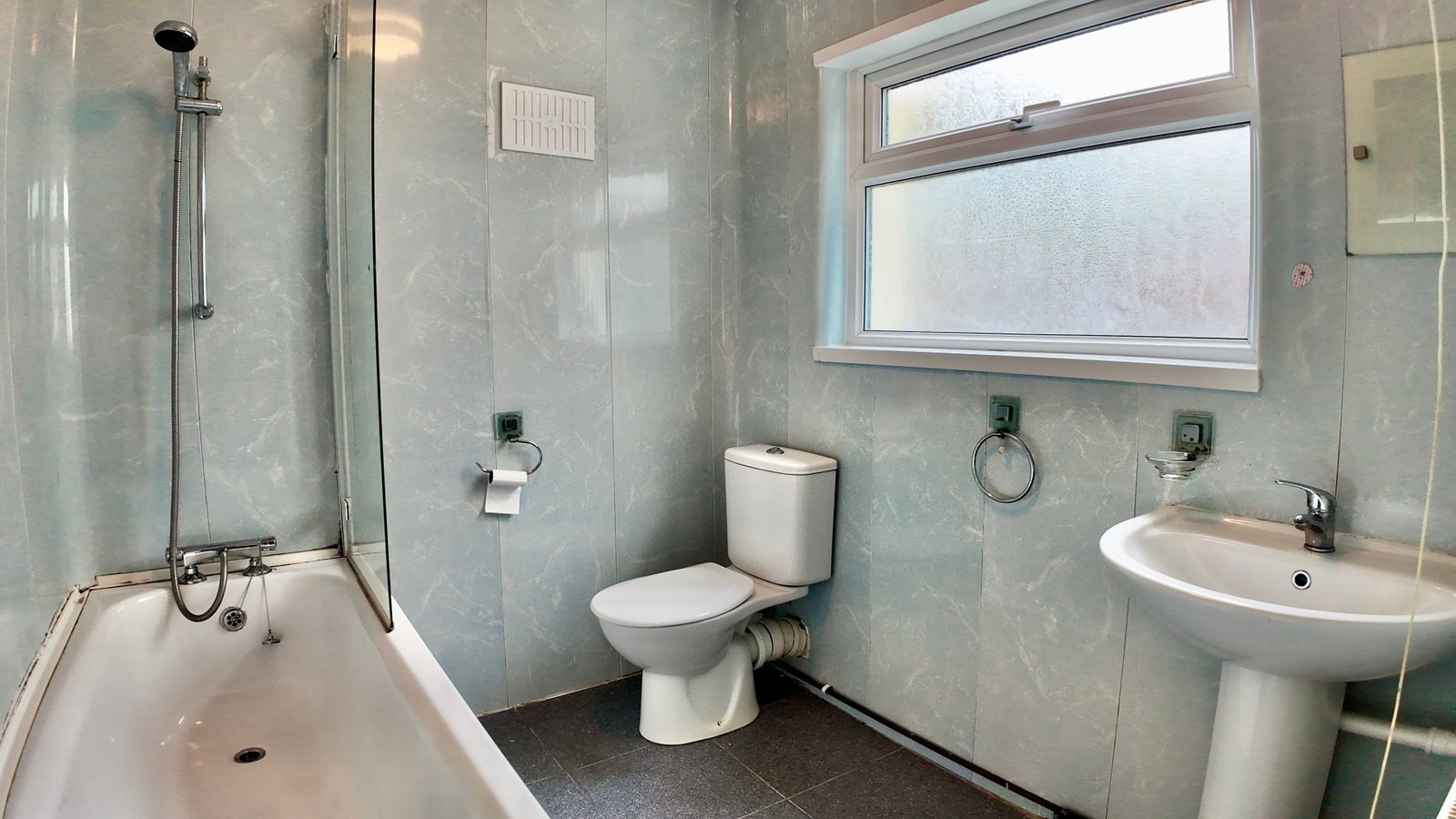 End Of Terrace House in Abertillery 3