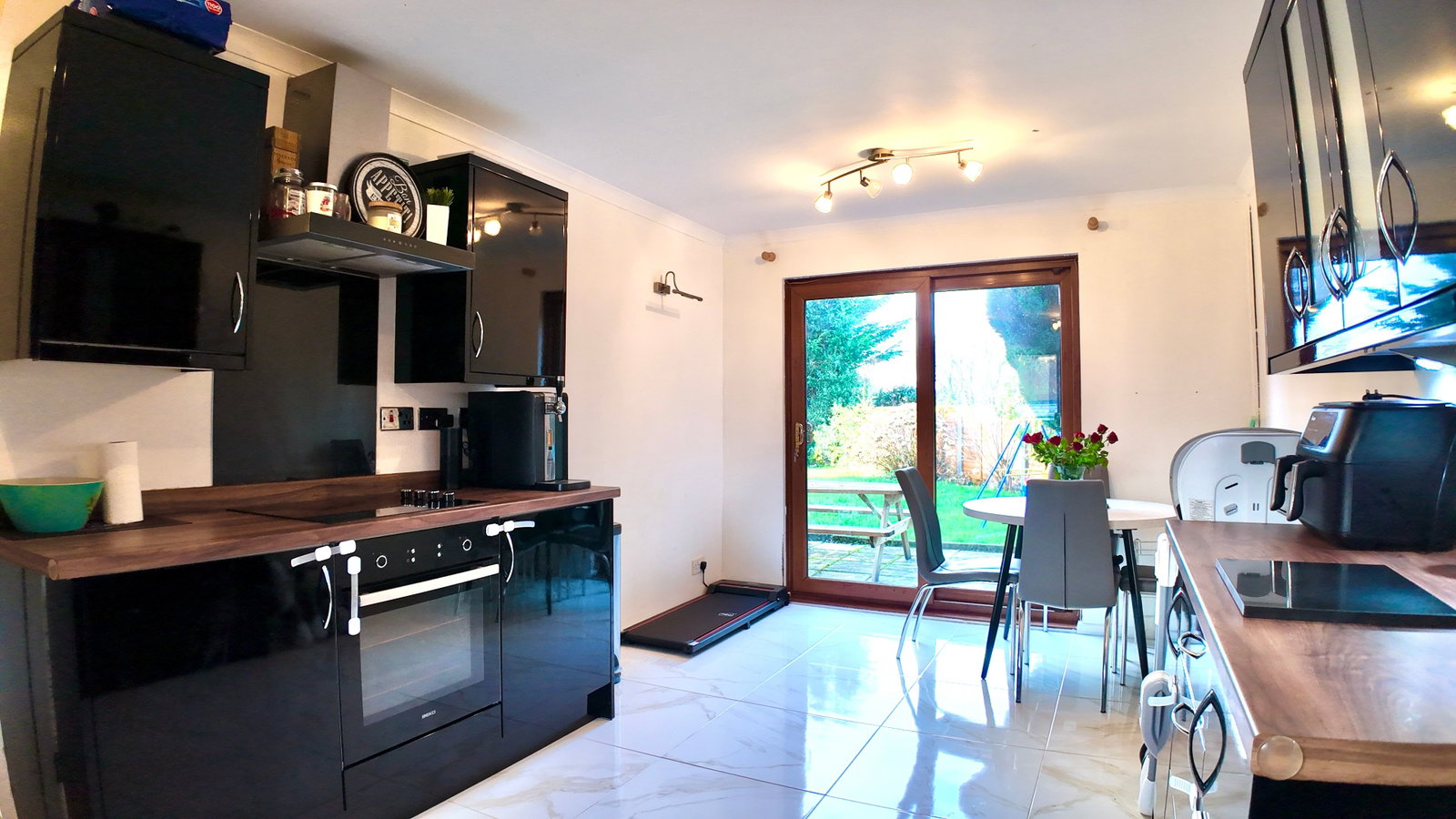 Detached House in Blackwood 3
