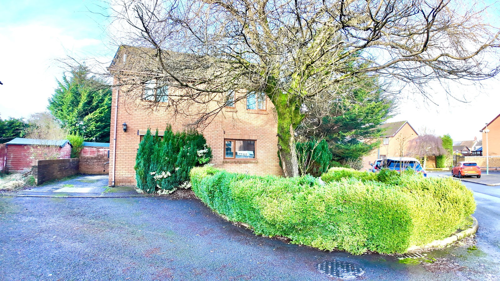 Detached House for sale in Blackwood, Cwrt Hendre, Fairview, Blackwood, NP12 3LR, 969 m²