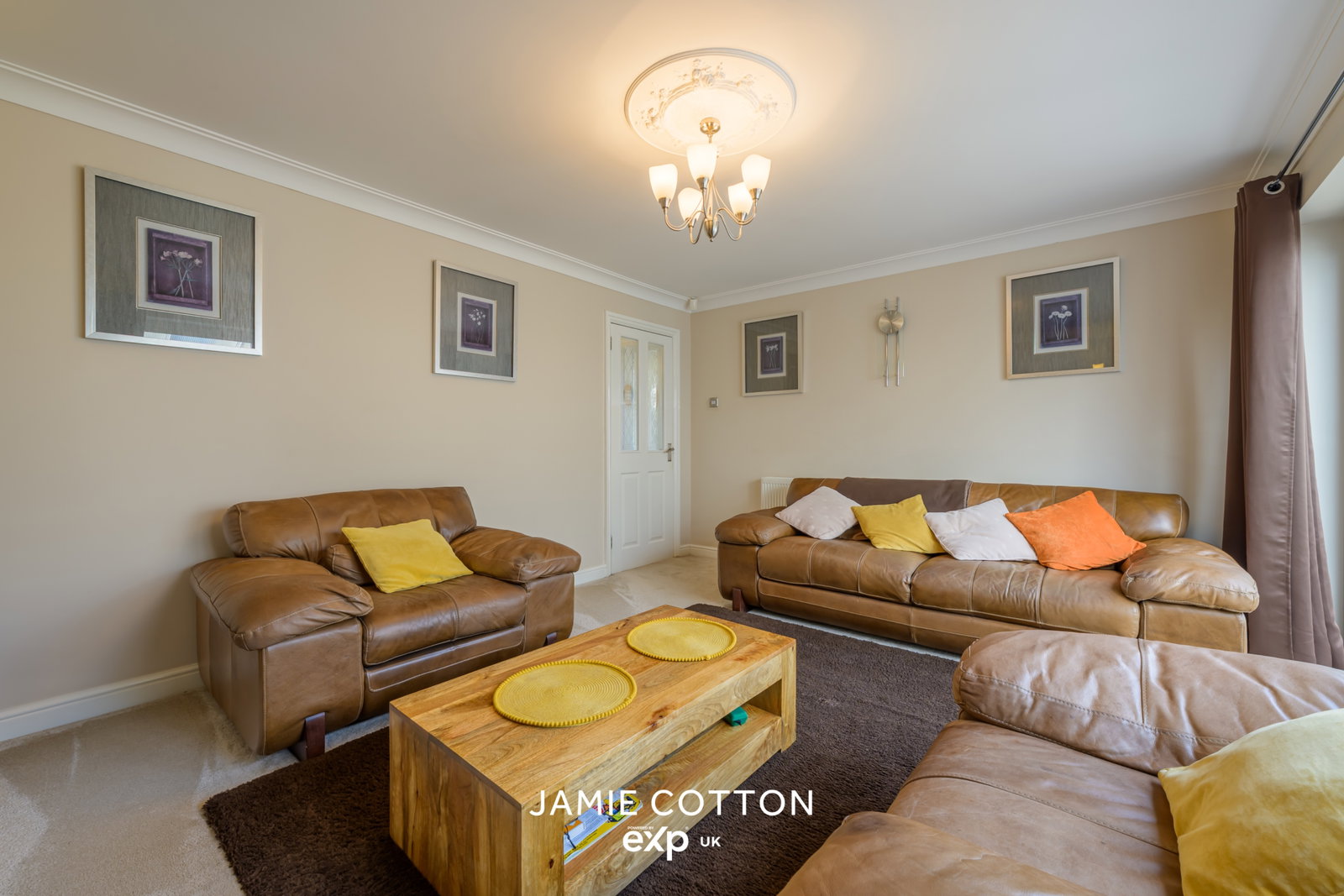 Detached House in Brierley Hill 4