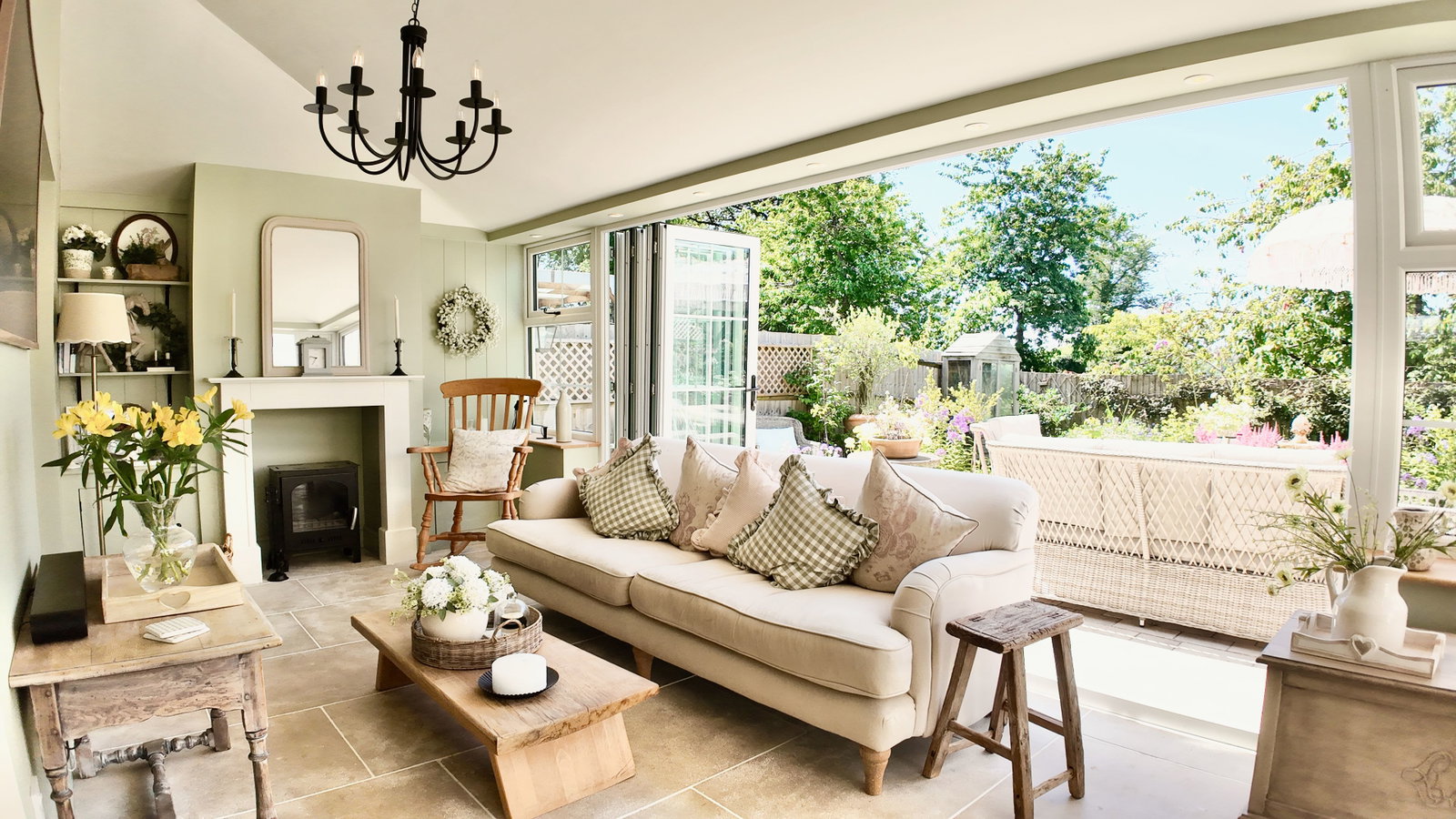 Detached House in Blackwood 4