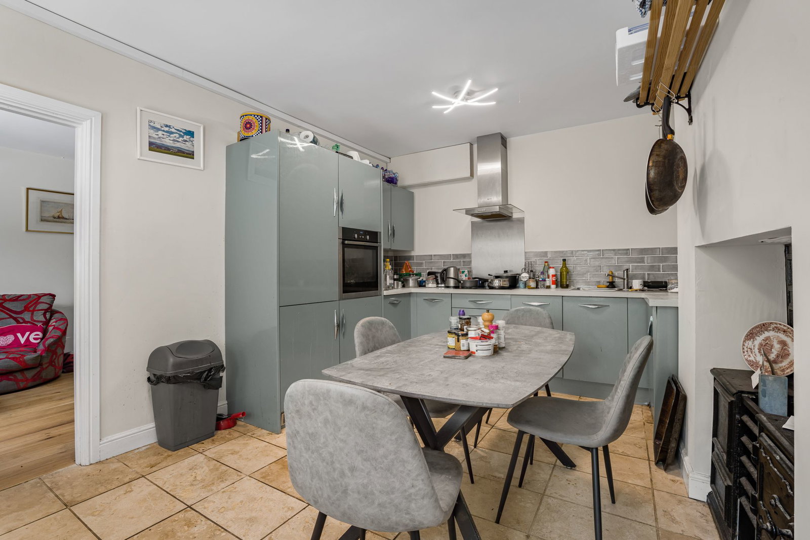 Apartment in Cheltenham