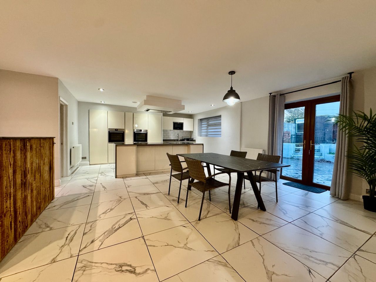 Detached House for sale in Pontypool, Fairfield, Penperlleni, NP4, 2411 m²