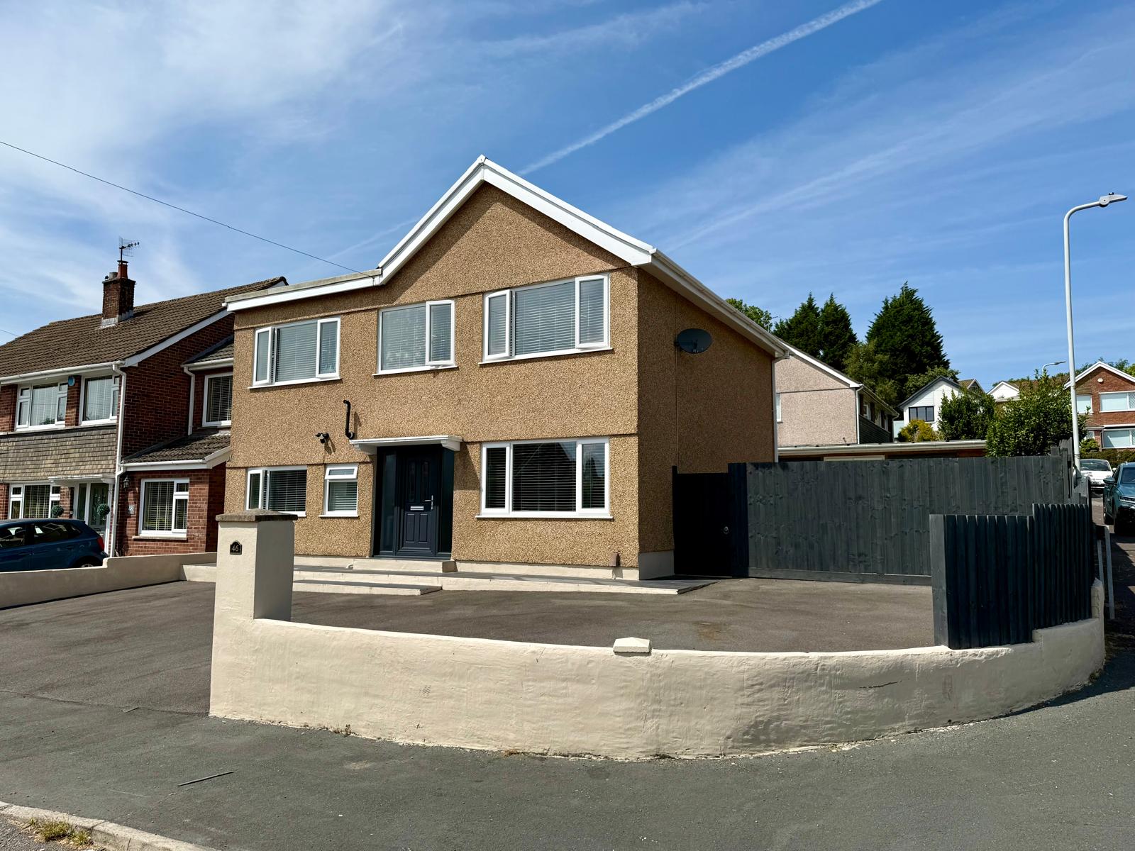 Detached House in Swansea