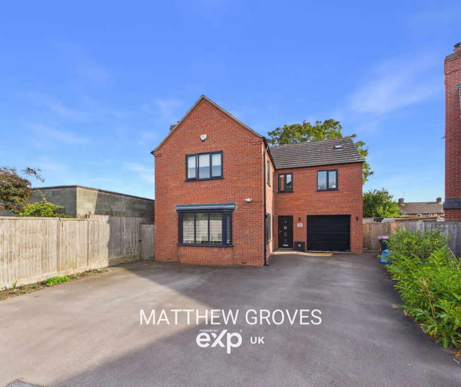 Detached House in Newport