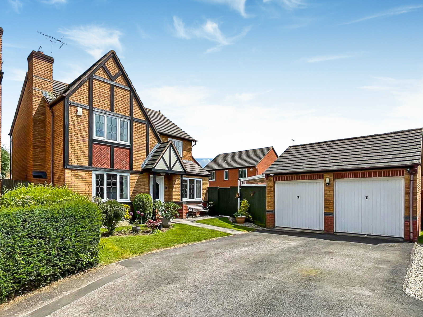 Detached House in Gloucester