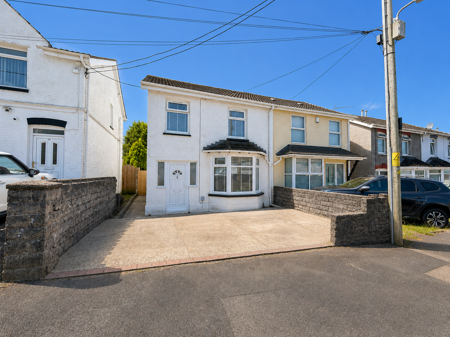 Semi Detached House in Swansea