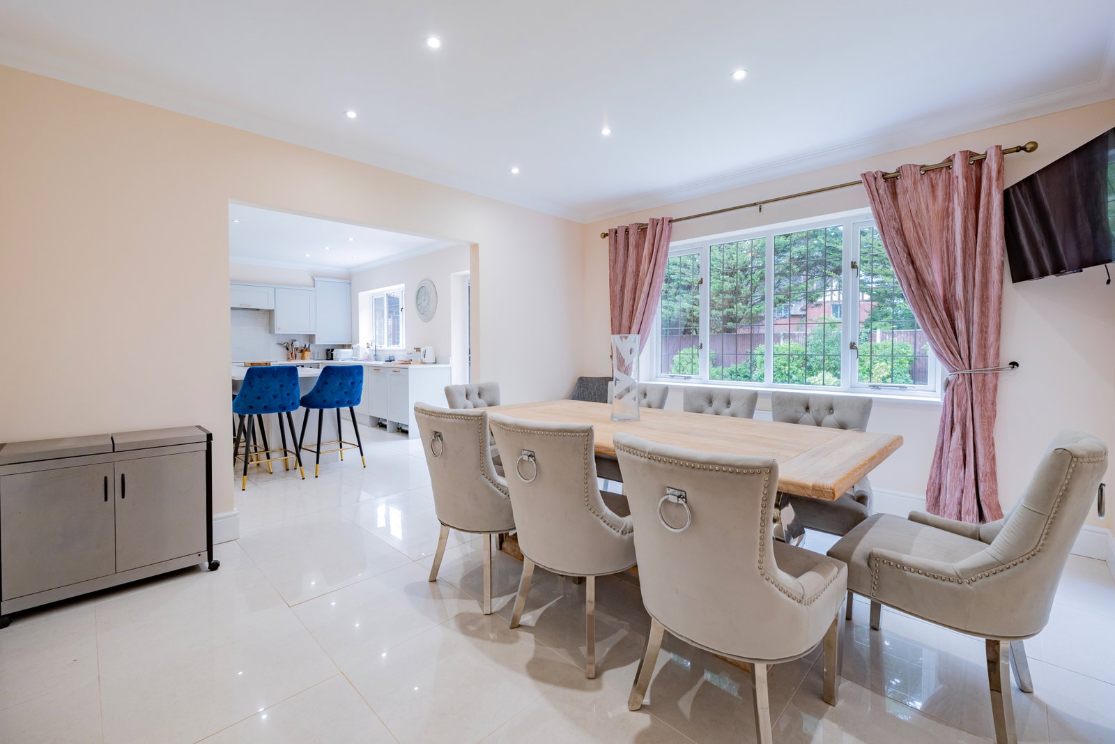 Detached House in Bromley