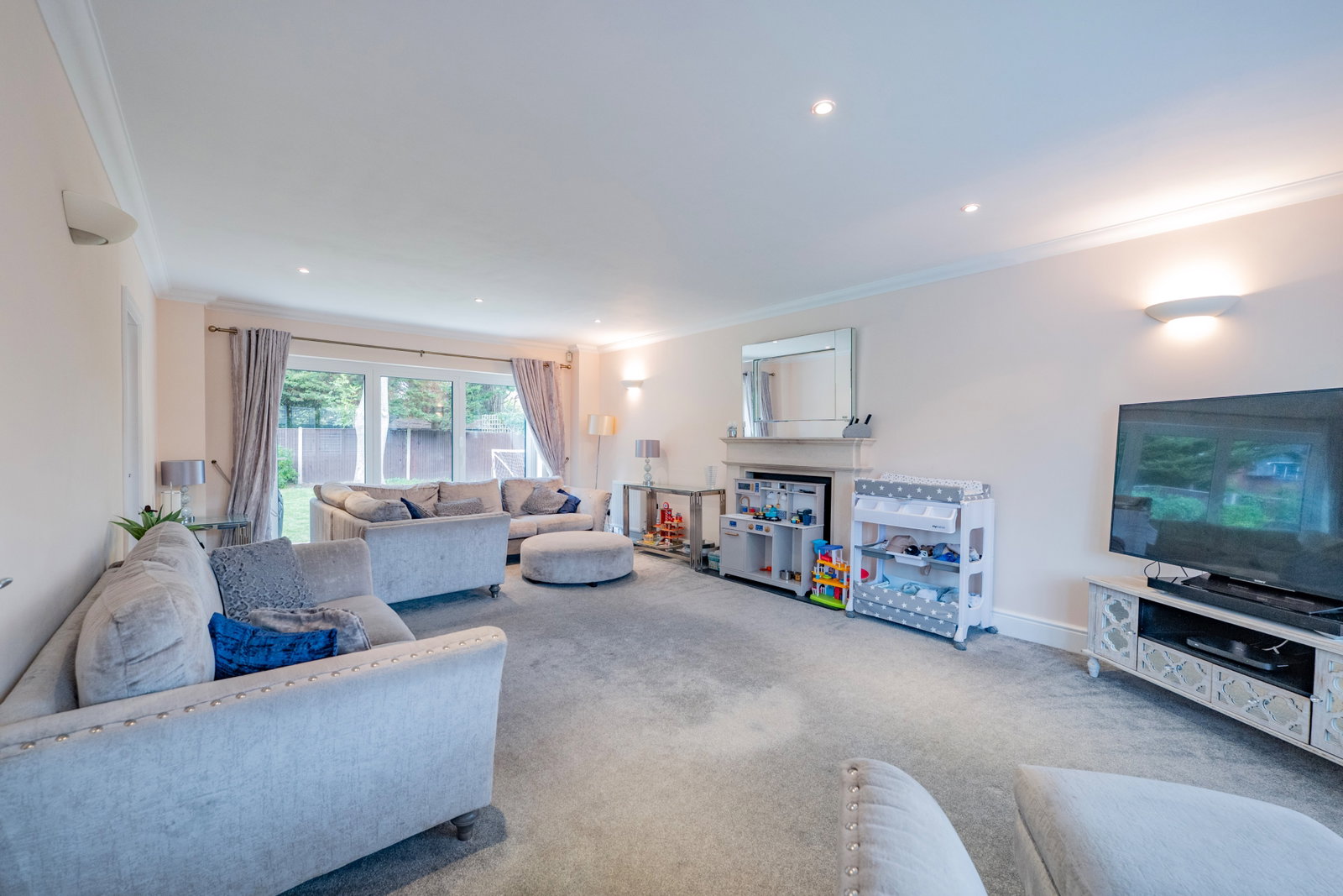 Detached House in Bromley