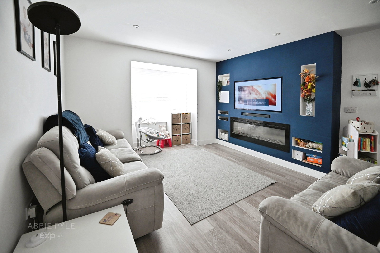 Semi Detached House in Rochester