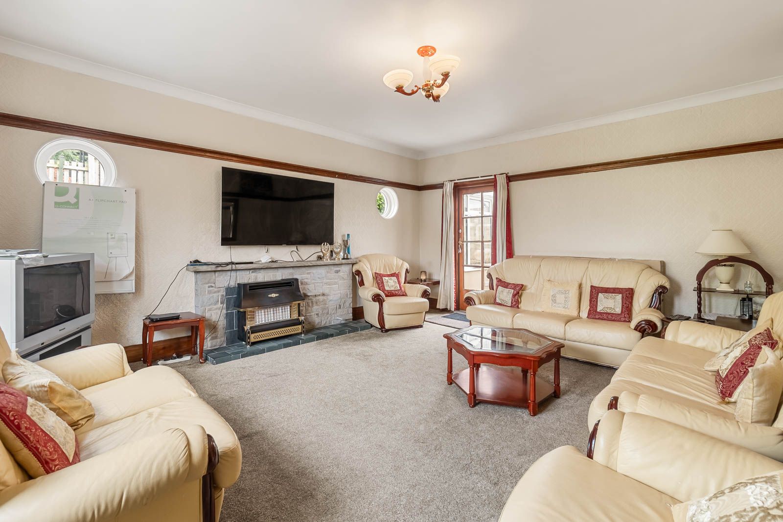 Detached House in Bradford 5