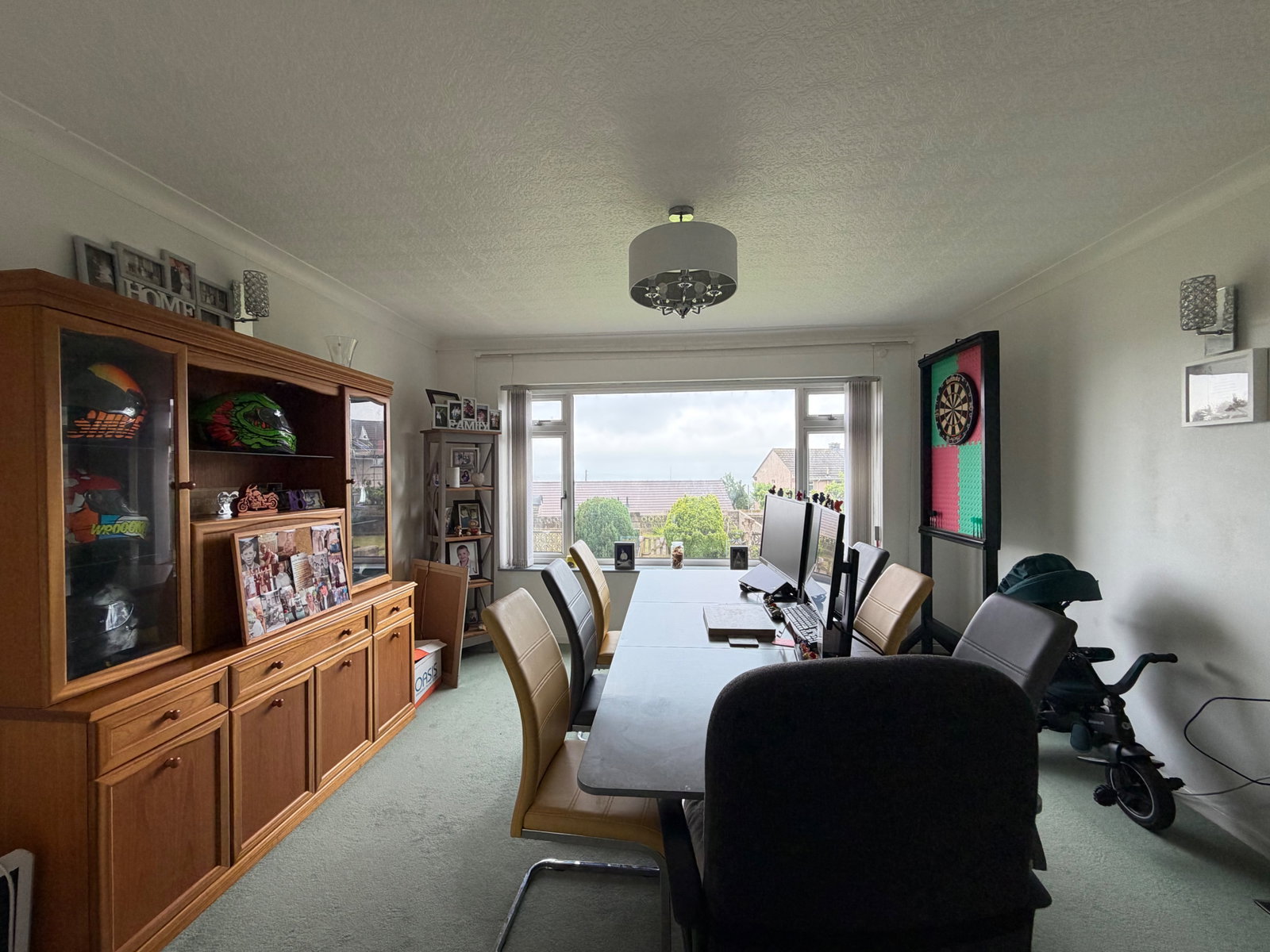 Semi Detached House for sale in Paignton, Barton Drive, Paignton, 1227 m²