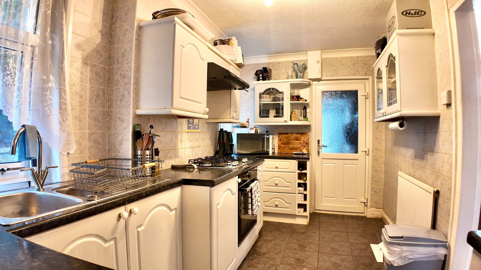 Semi Detached House for sale in Blackwood, The Avenue, Wyllie, NP12, 969 m²