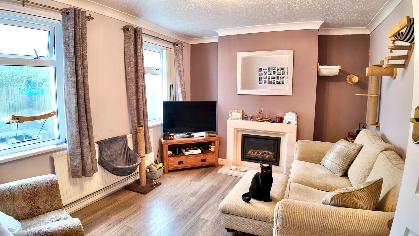 Semi Detached House for sale in Blackwood, The Avenue, Wyllie, NP12, 969 m²