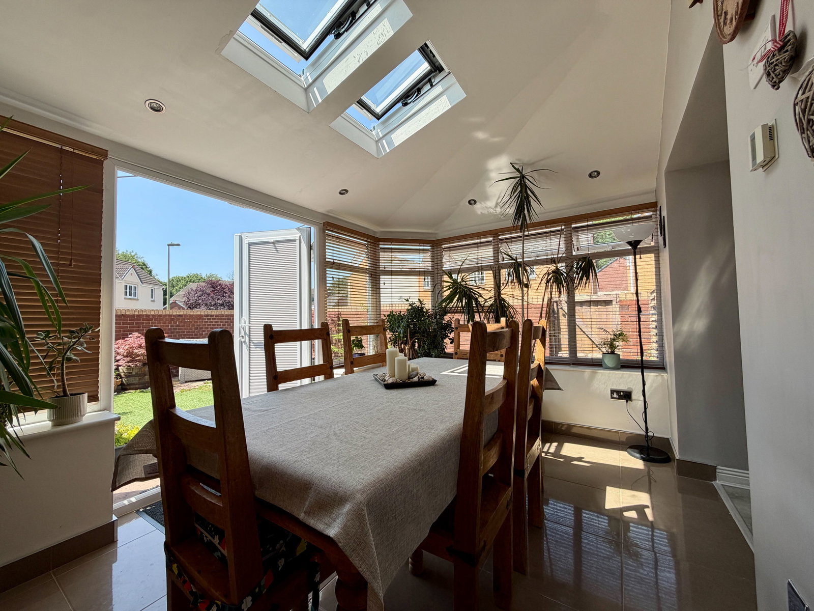 Terraced House for sale in Newport, Mill Court, Crumlin, NP11, 1173 m²