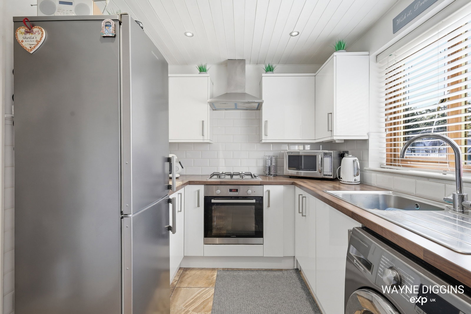Semi Detached House in Grays