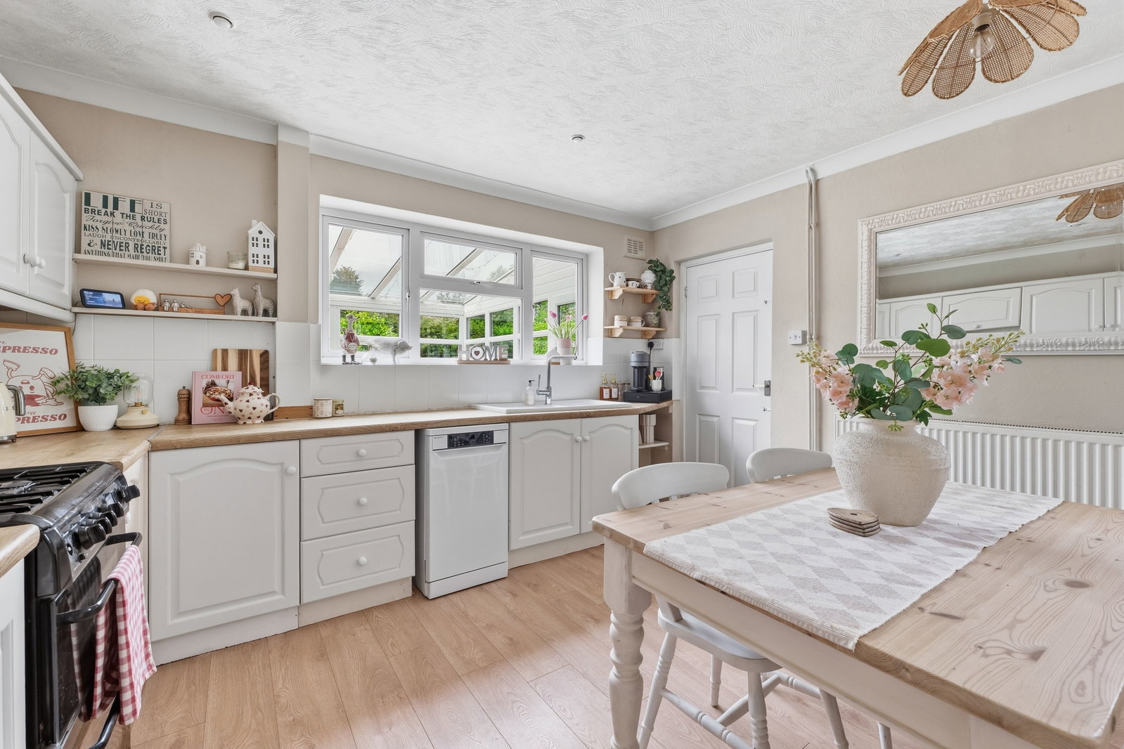 Semi Detached House in Newark