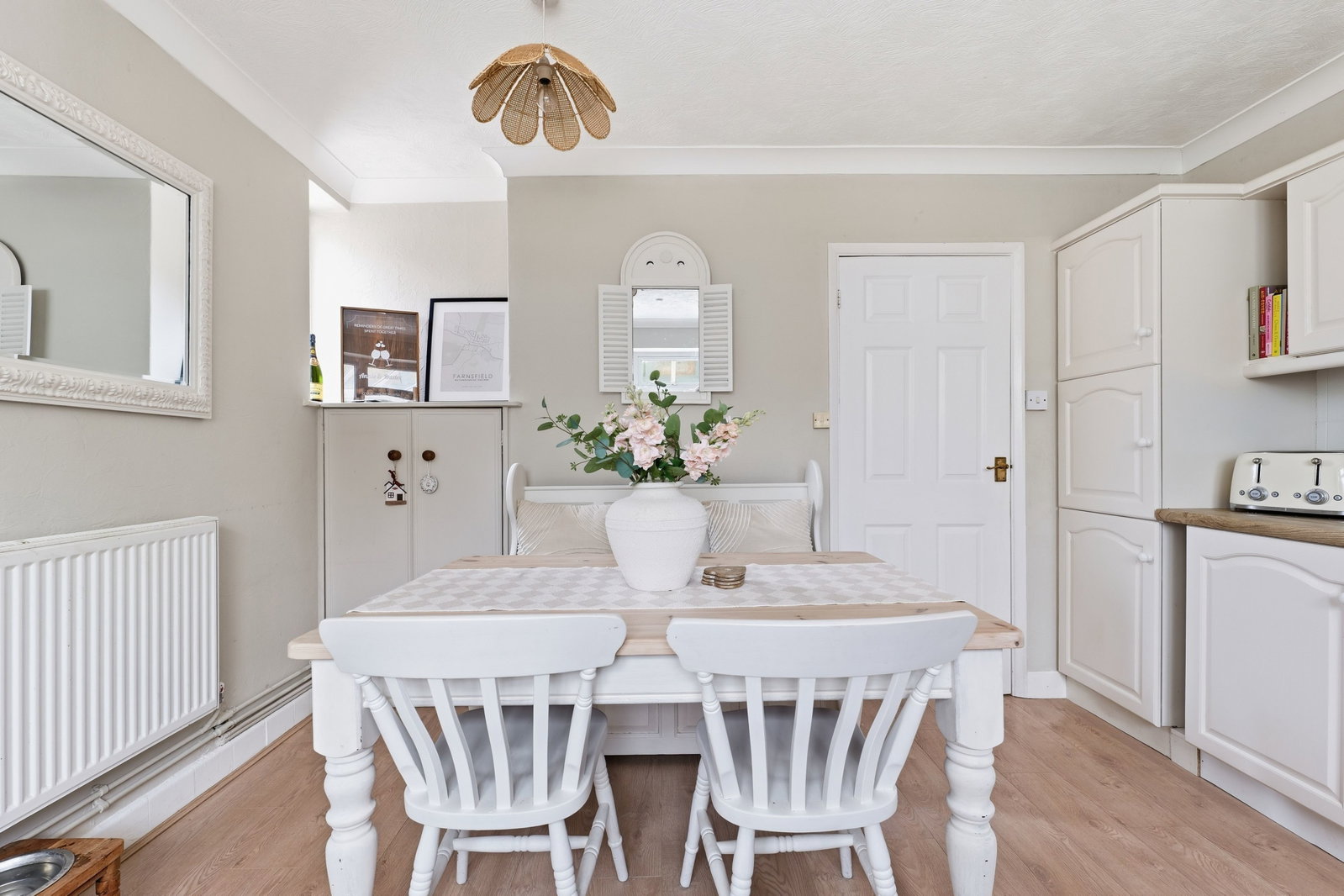 Semi Detached House for sale in Newark, Broomfield Lane, Farnsfield, 1177 m²