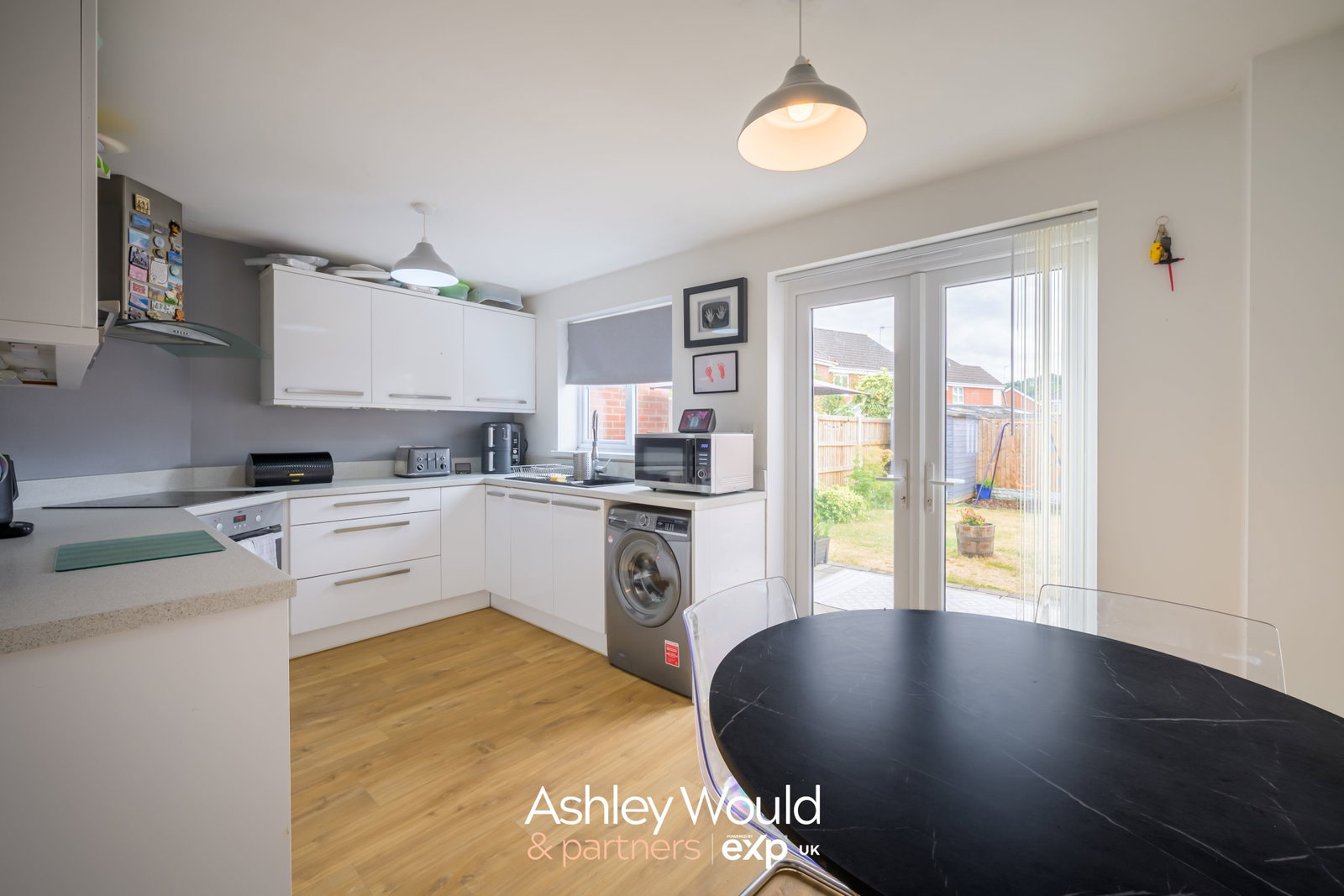 Link Detached House in Cradley Heath