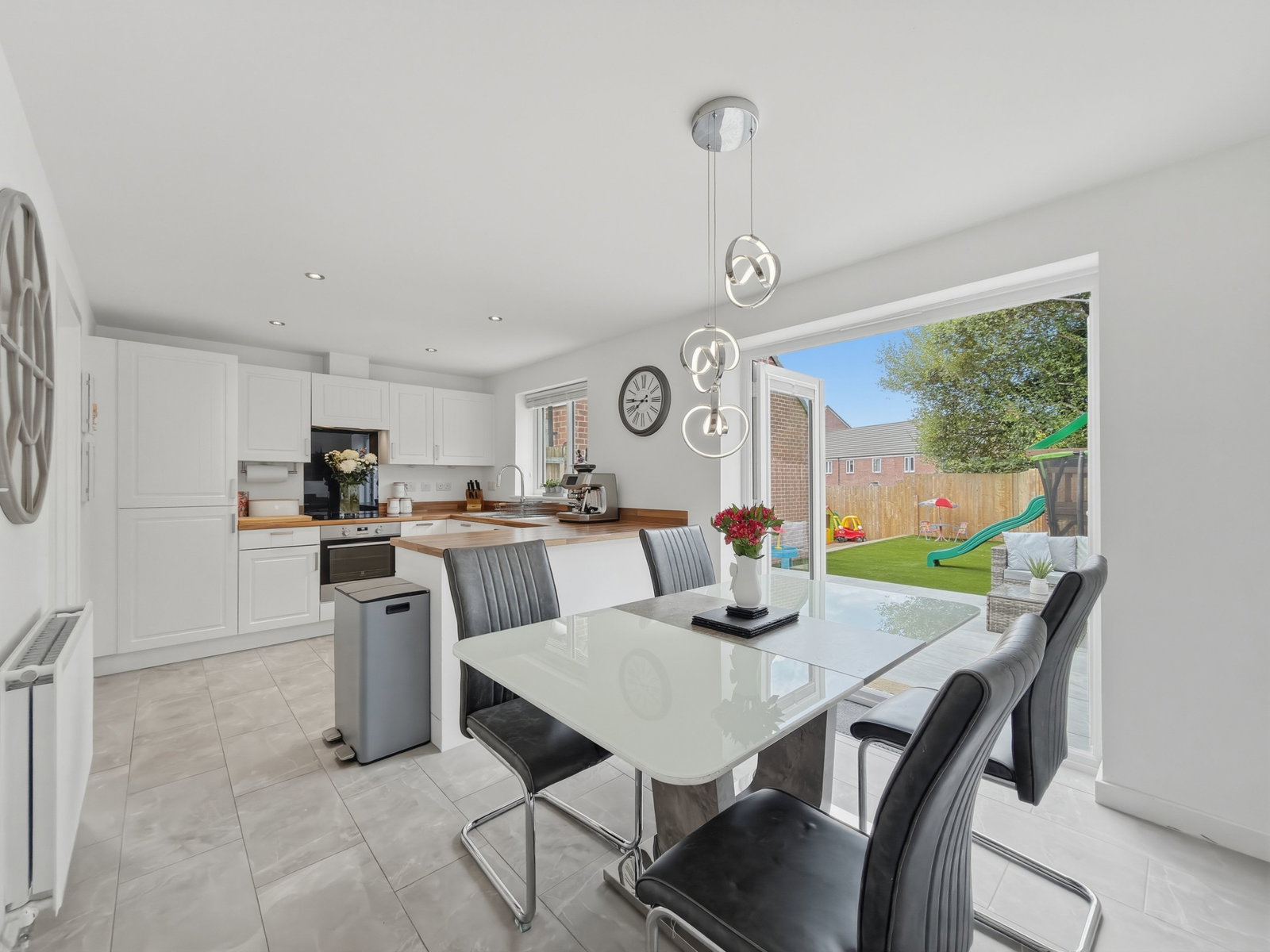 Detached House in Oakdale