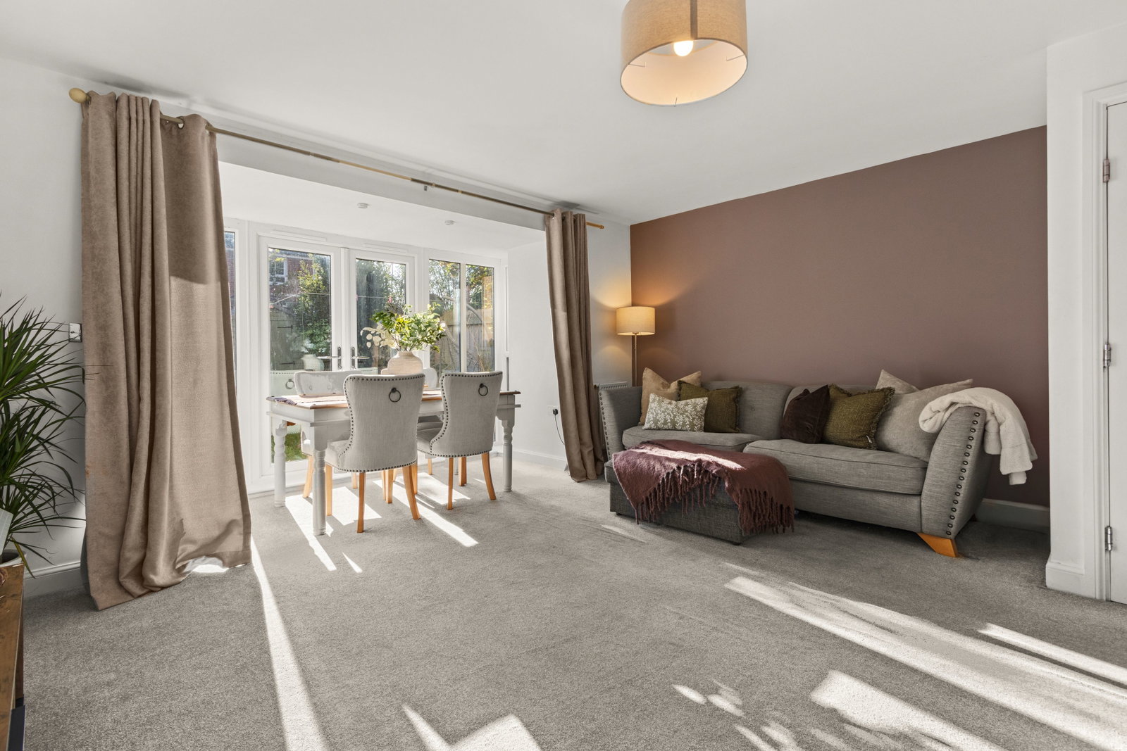 Semi Detached House for sale in Methley, Minett Court, Methley, LS26 9BF, 1224 m²