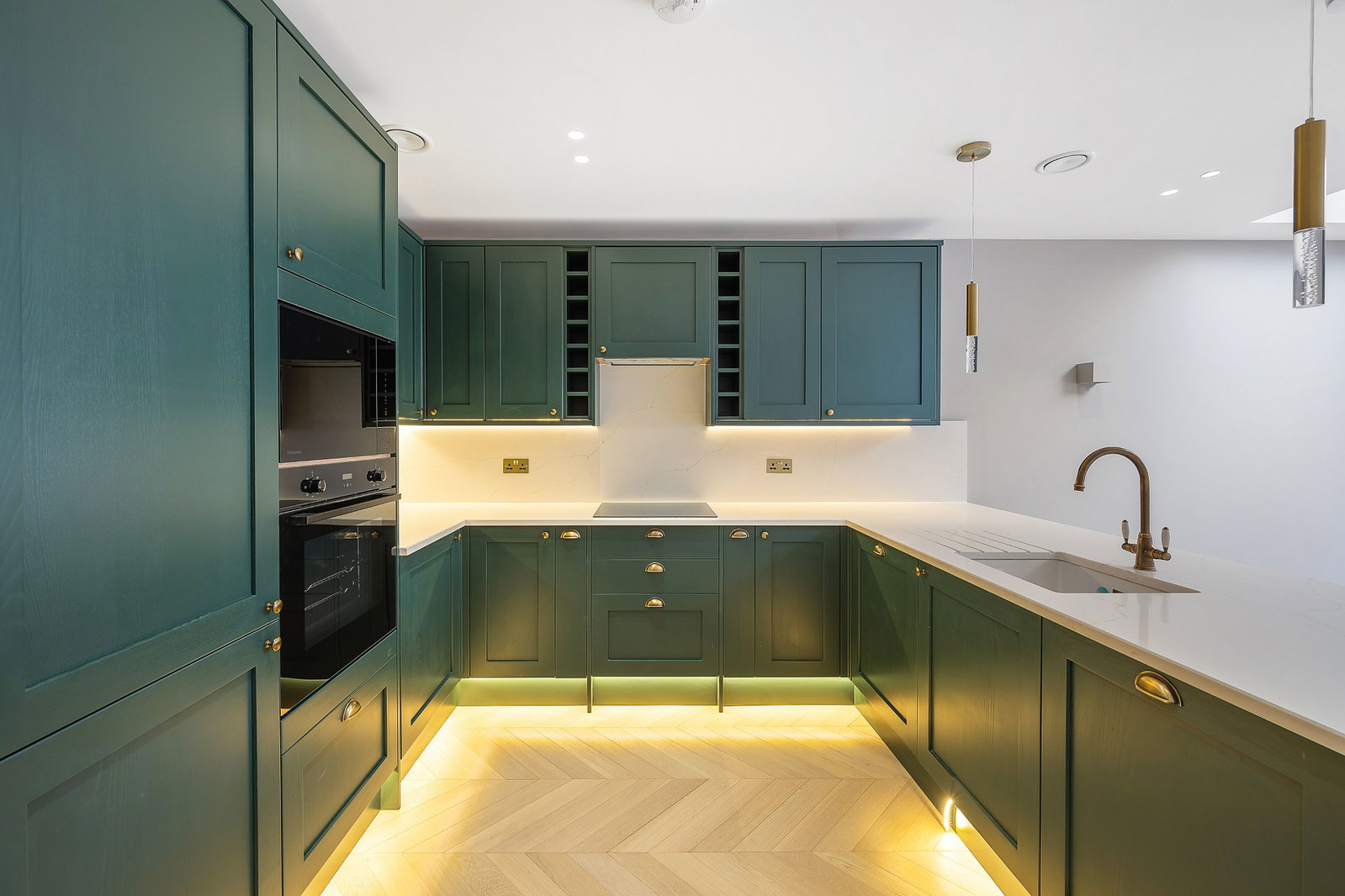Terraced House for sale in London, Church Rise, Forest Hill, SE23, 2199 m²