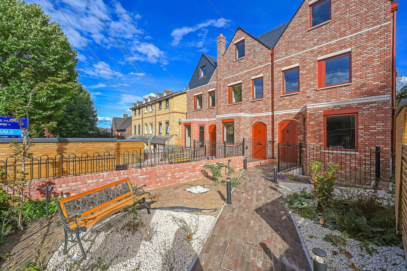 End Of Terrace House for sale in London, Church Rise, Forest Hill, SE23, 2284 m²