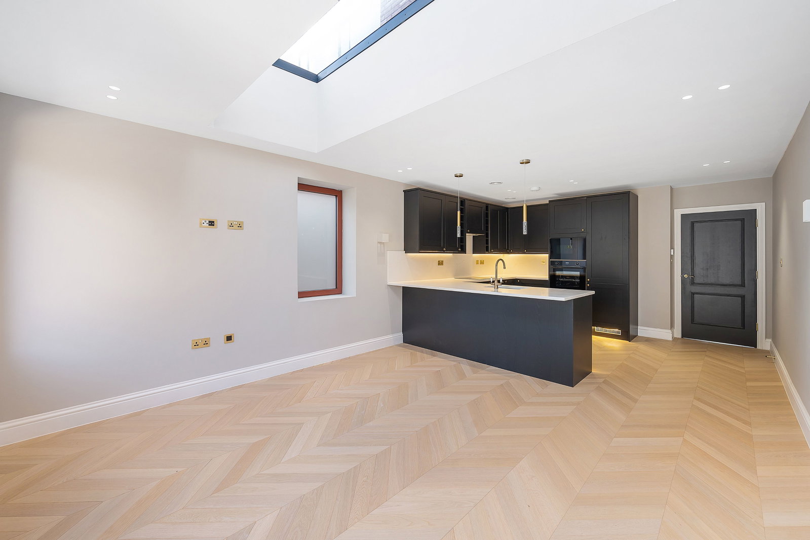 End Of Terrace House for sale in London, Church Rise, Forest Hill, SE23, 2284 m²