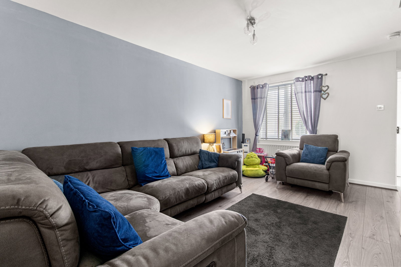 End Of Terrace House in Swindon 3