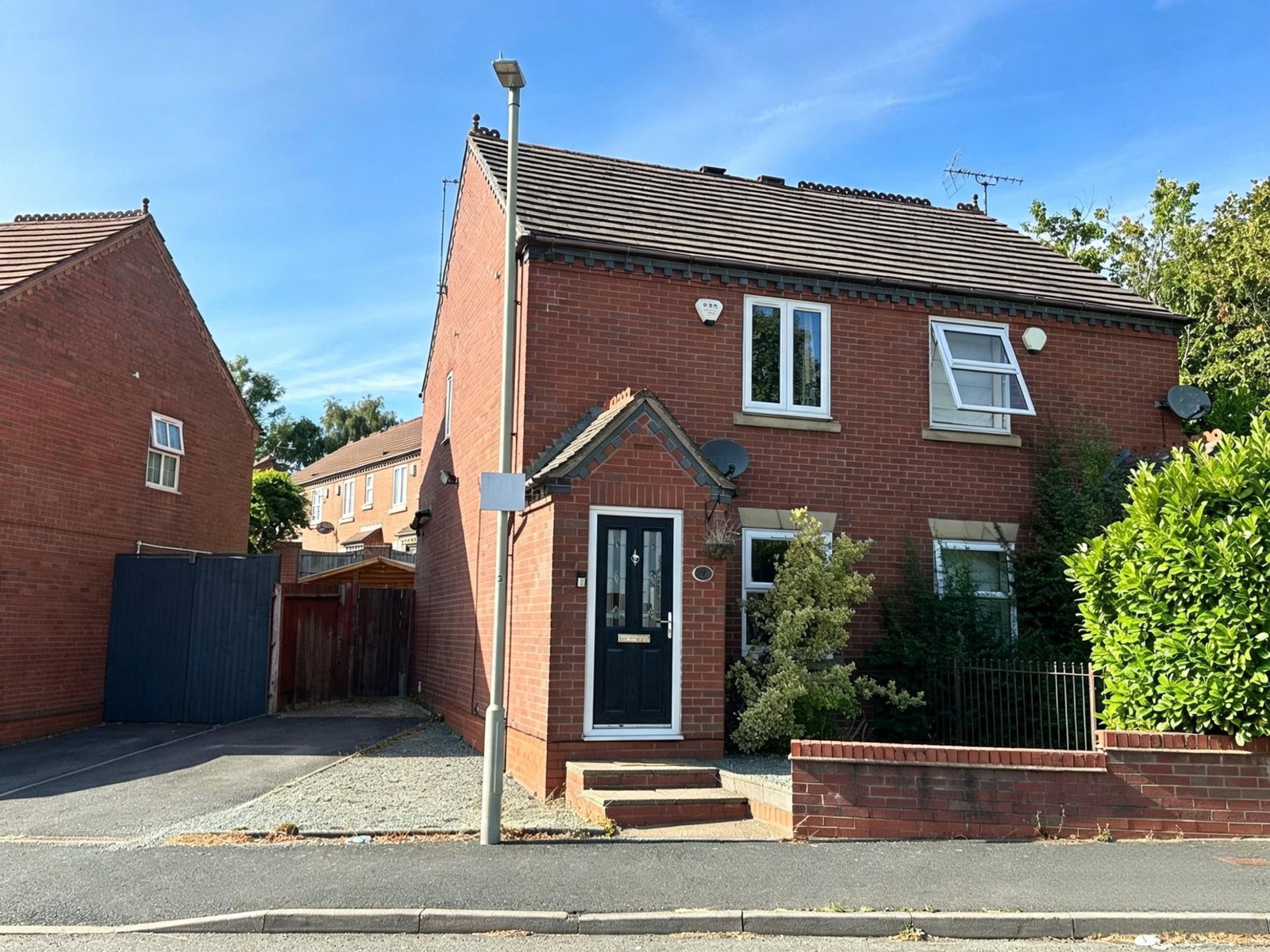Semi Detached House in Dudley