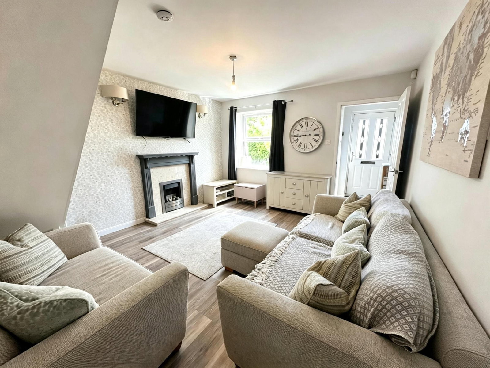 Semi Detached House in Dudley 2