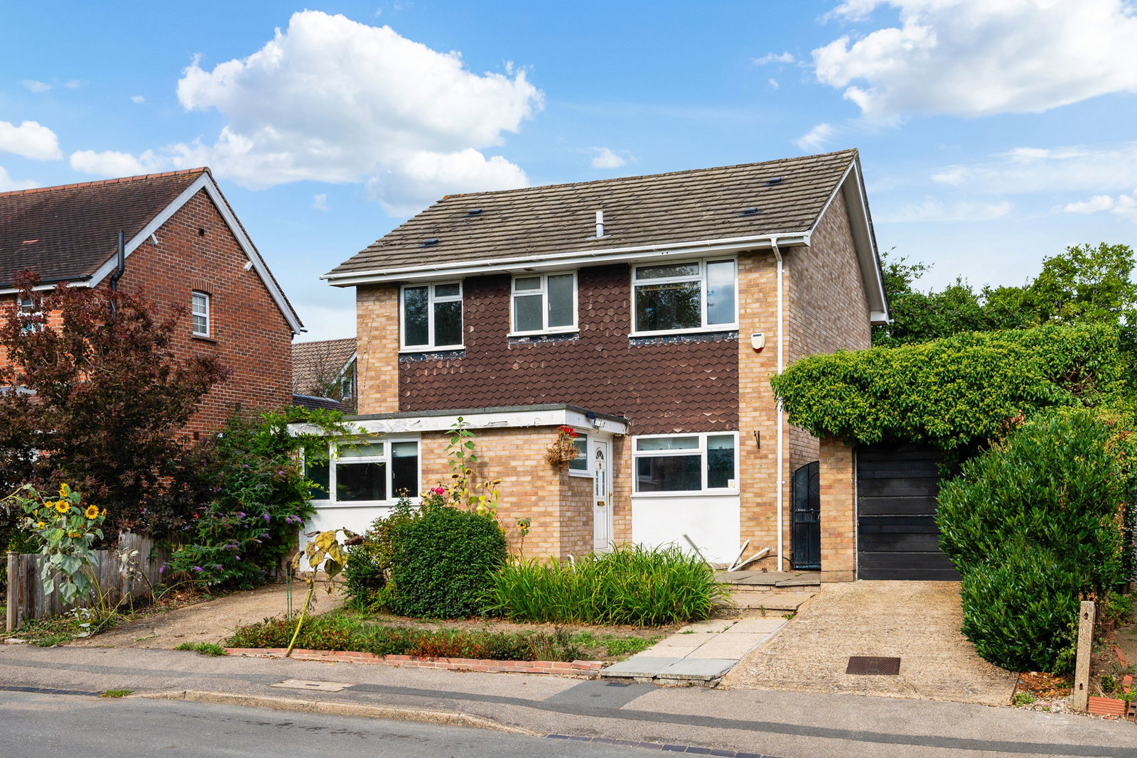 Detached House for sale in Epsom, Lewins Road, Epsom, KT18 7TL, 1319 m²