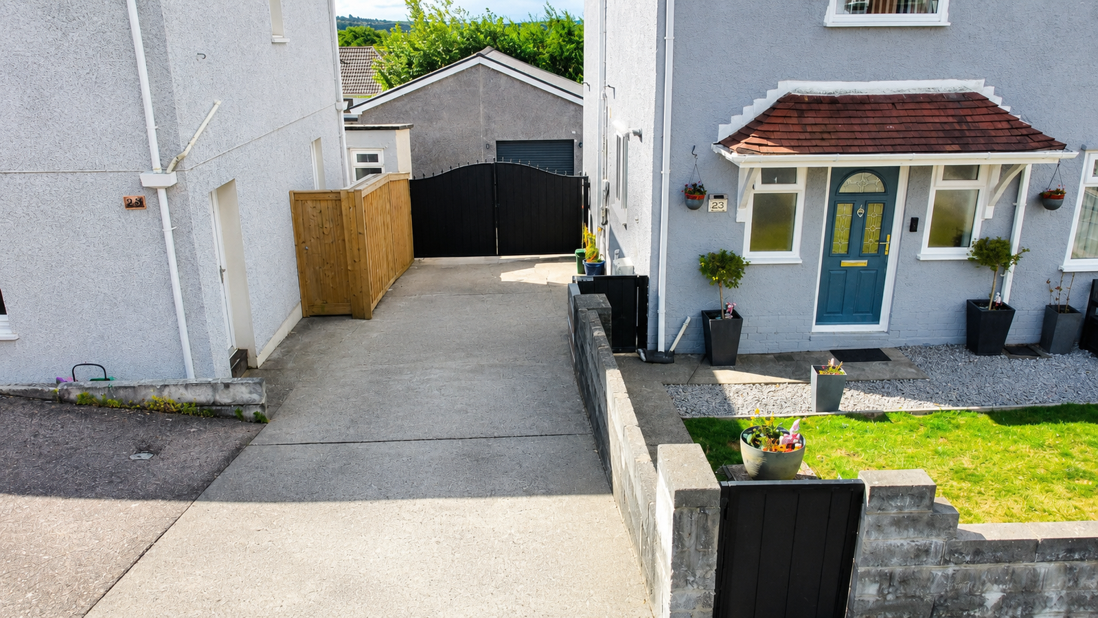 Semi Detached House in Swansea