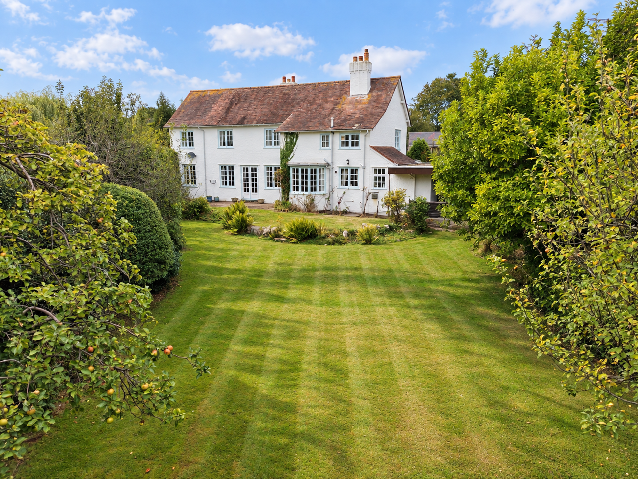 Detached House for sale in Oswestry, Period Detached Home in Croeswylan Lane, Oswestry, SY10 9PT, 2153 m²