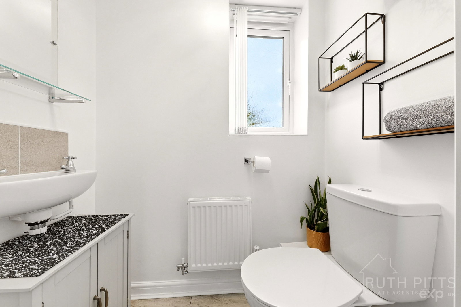 Semi Detached House in Pontefract