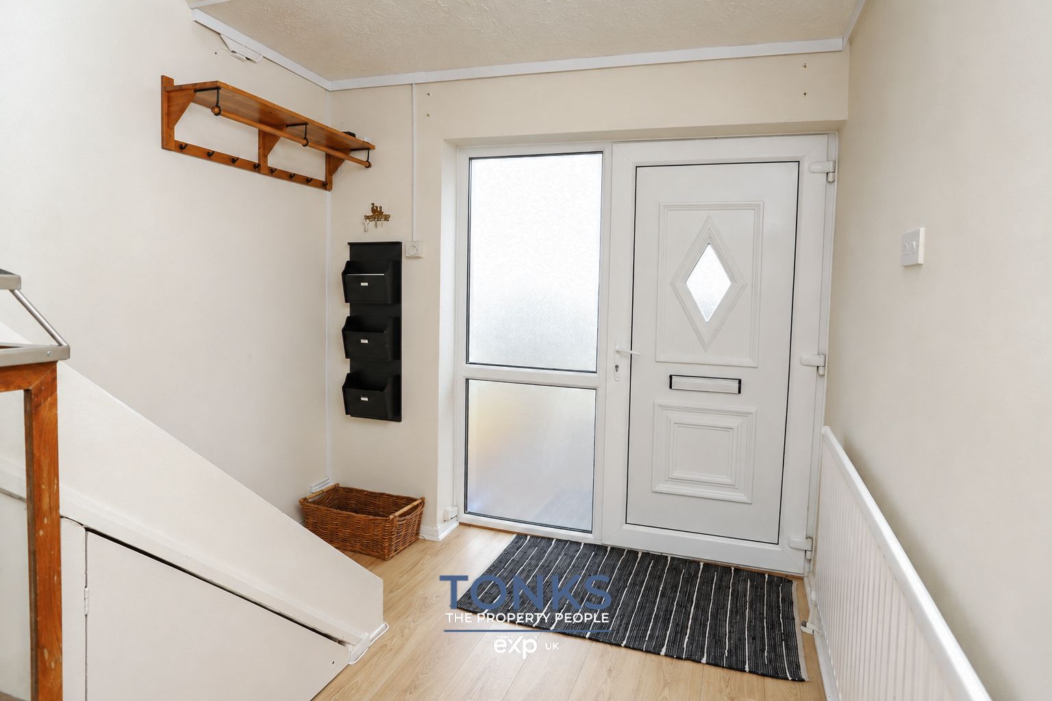 Semi Detached House for sale in Halesowen, Alexandra Road, Halesowen, B63 4BU