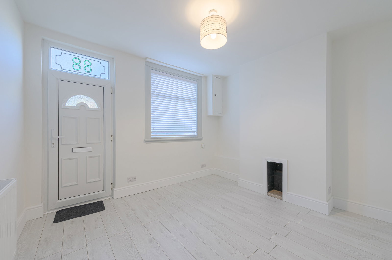 Terraced House for sale in Burntwood, Queen Street, Burntwood, 797 m²