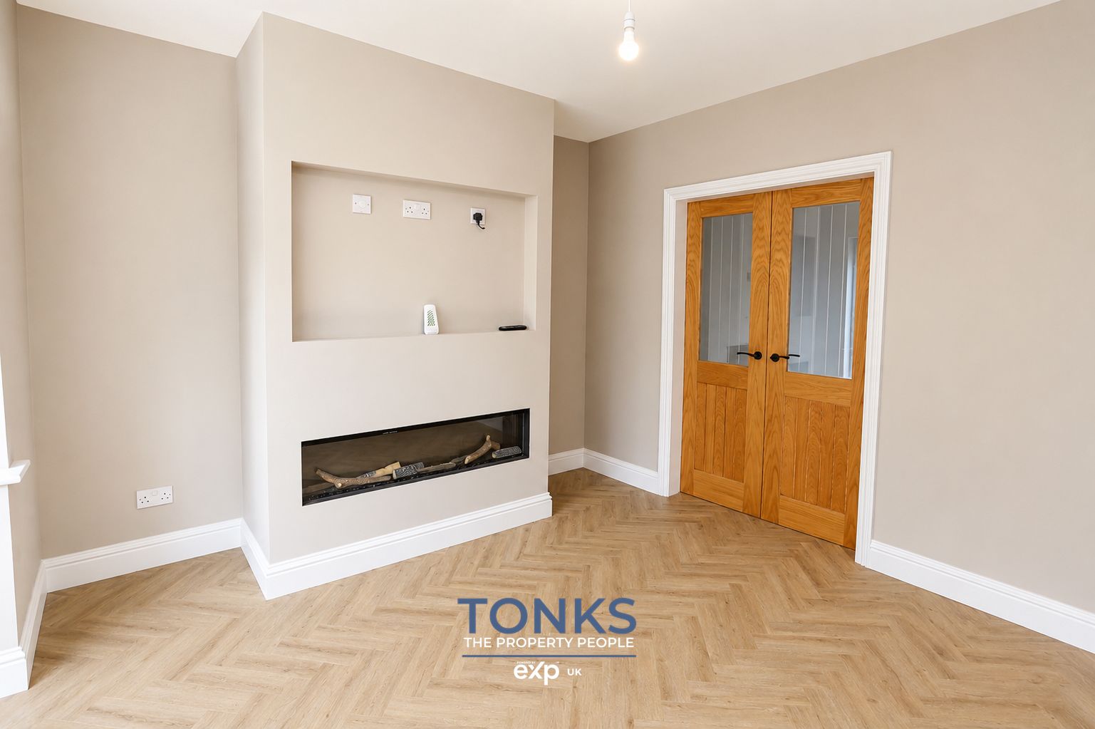 Semi Detached House in Dudley