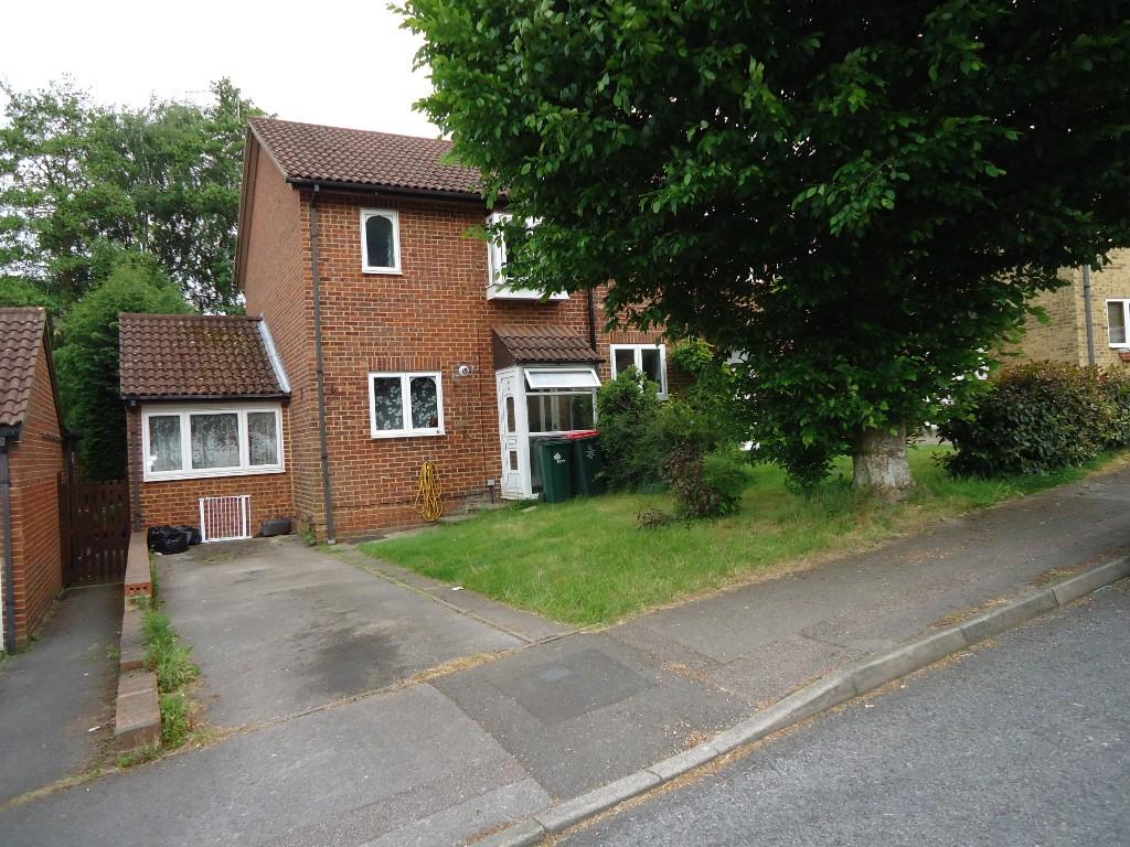 Semi Detached House in Crawley