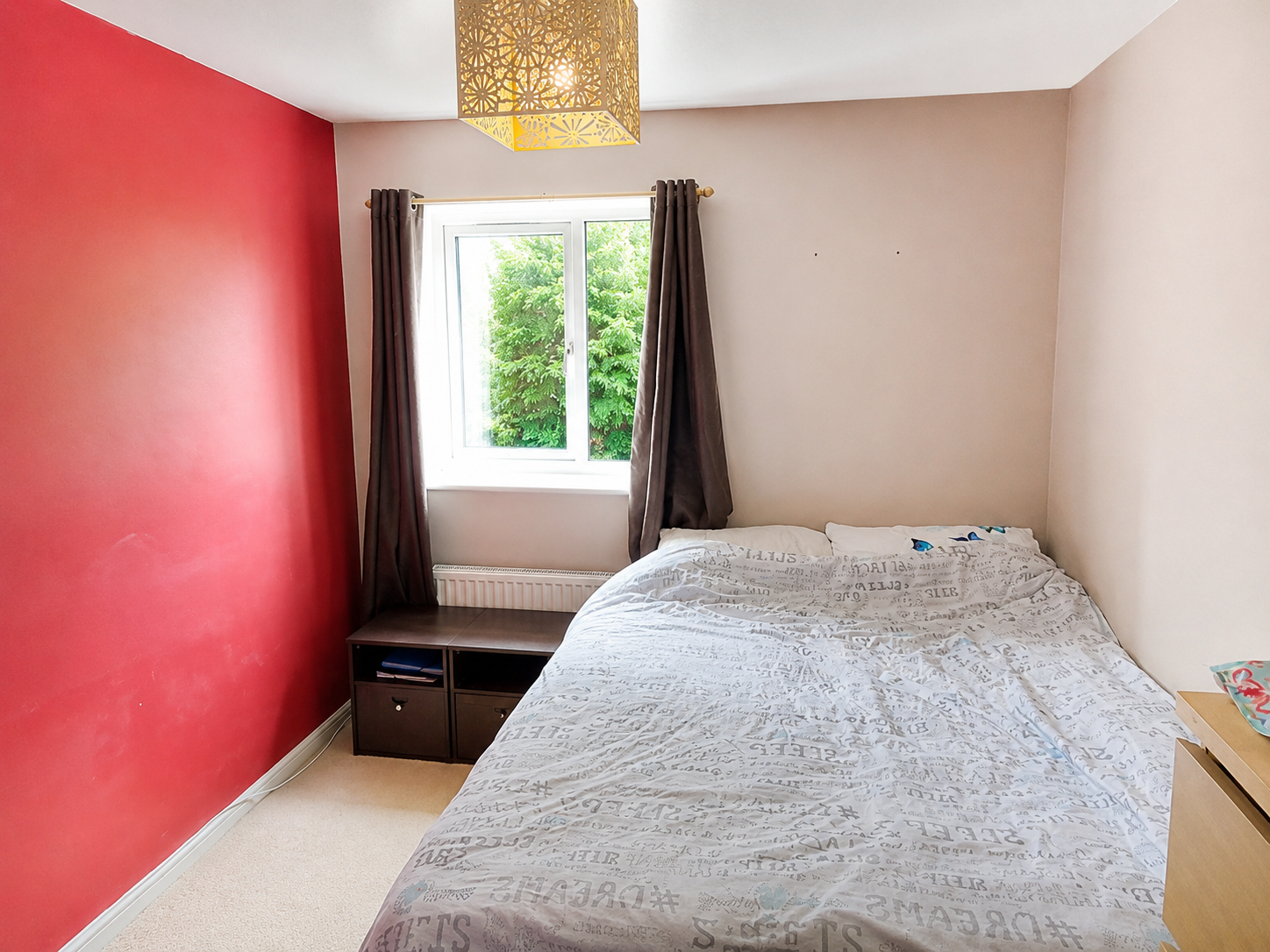 Semi Detached House in Crawley