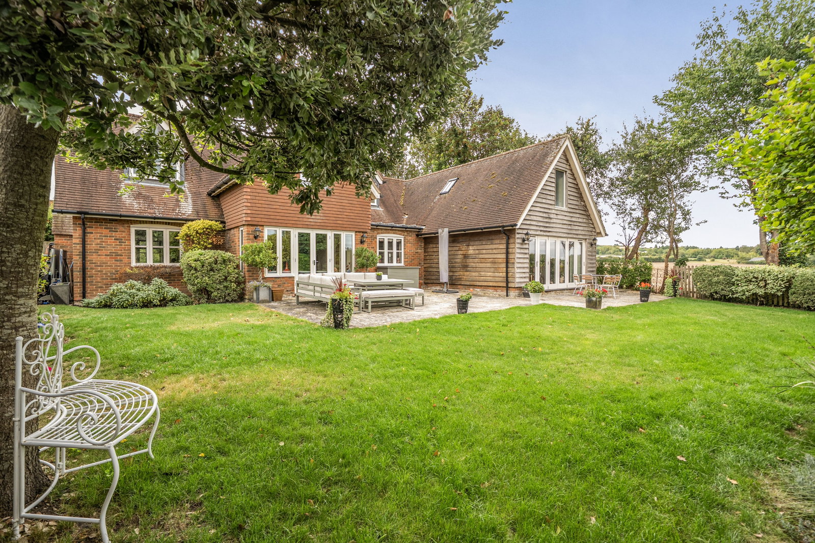 Detached House for sale in Salisbury, The Paddock, Gomeldon, Salisbury, SP4, 2792 m²
