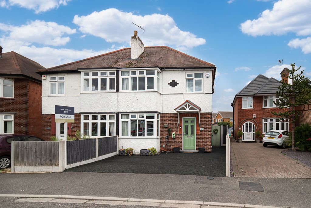 Semi Detached House for sale in Nottingham, Wyvern Avenue, Long Eaton, Nottingham, NG10 1AG