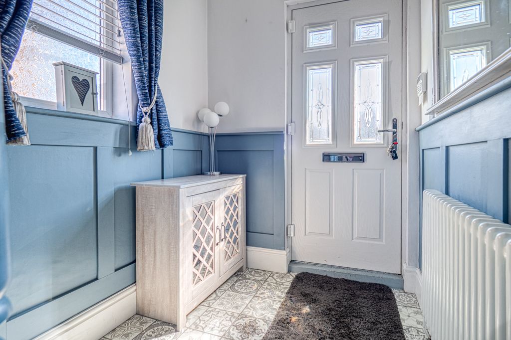 Semi Detached House in Nottingham