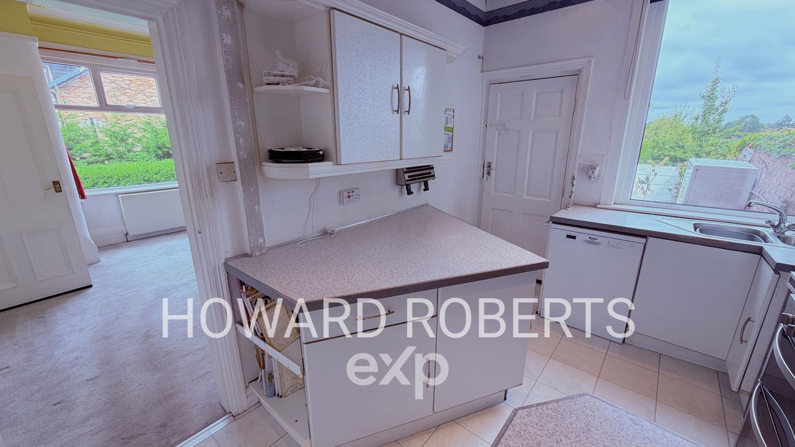Semi Detached House in Preston