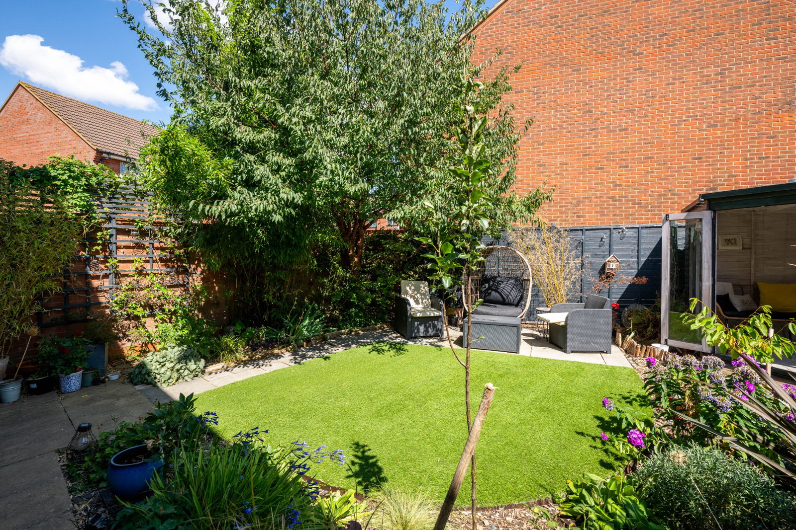 Detached House in Milton Keynes