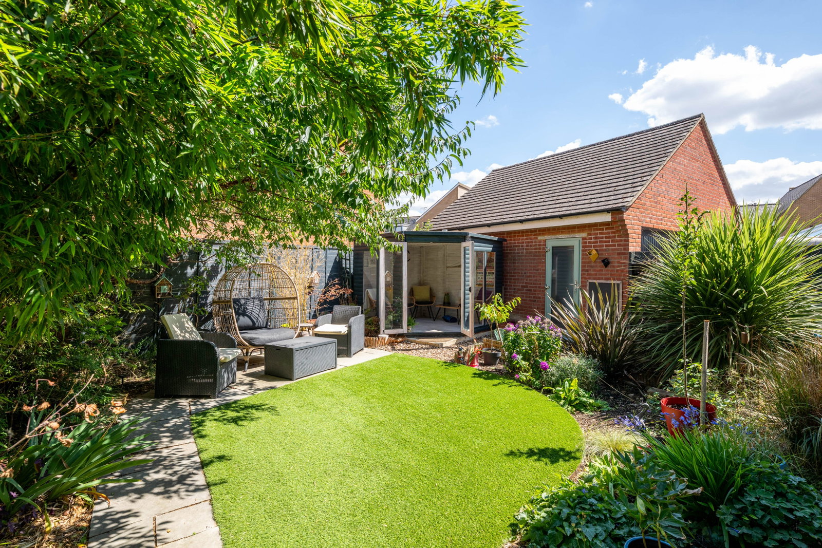 Detached House in Milton Keynes