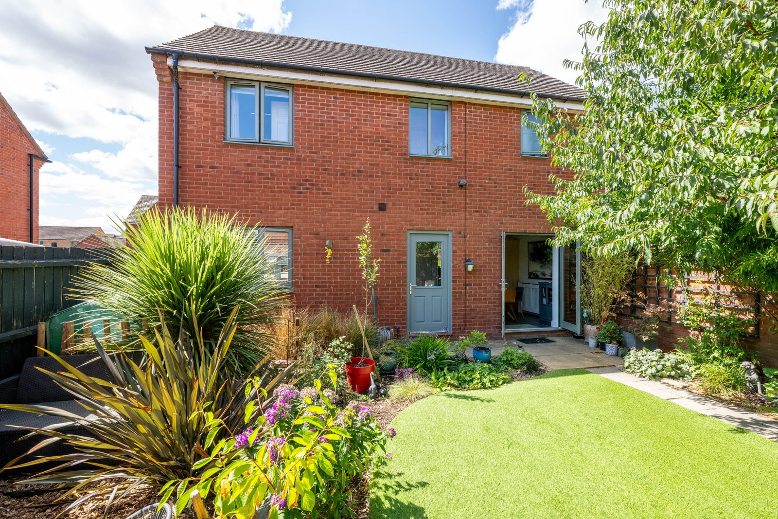 Detached House in Milton Keynes