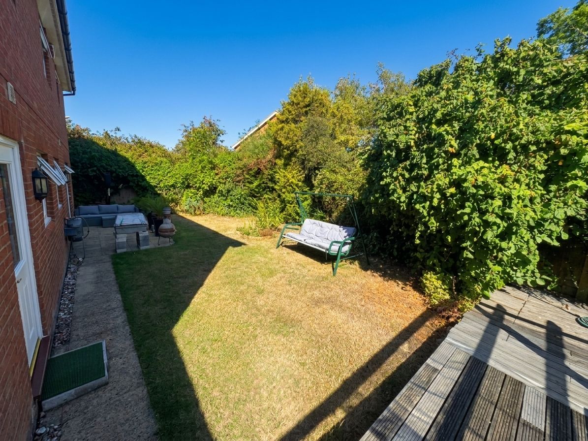 Detached House for sale in Ashford, Bryony Drive, Kingsnorth, Ashford, TN23