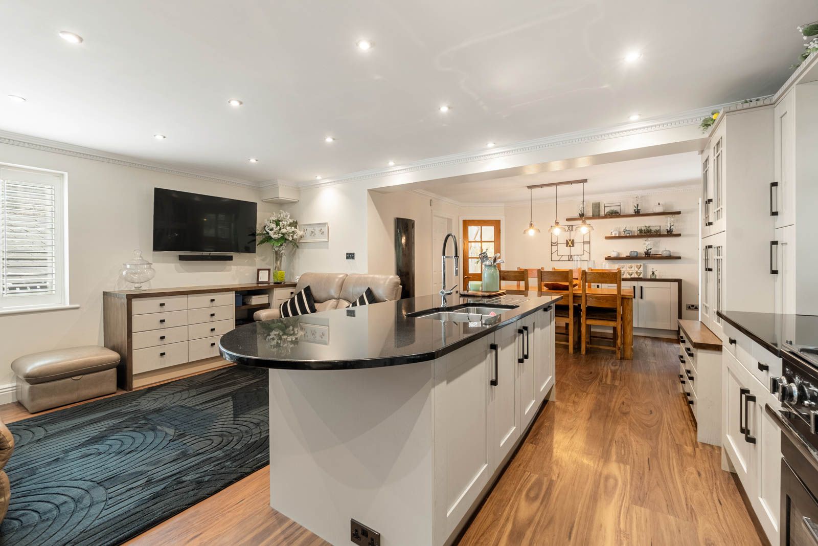 Detached House in Bradford 2